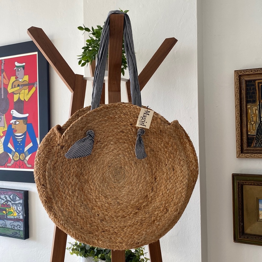 Gorgeous oversized straw bag NWOTs